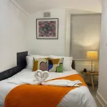 Central Point Apartment